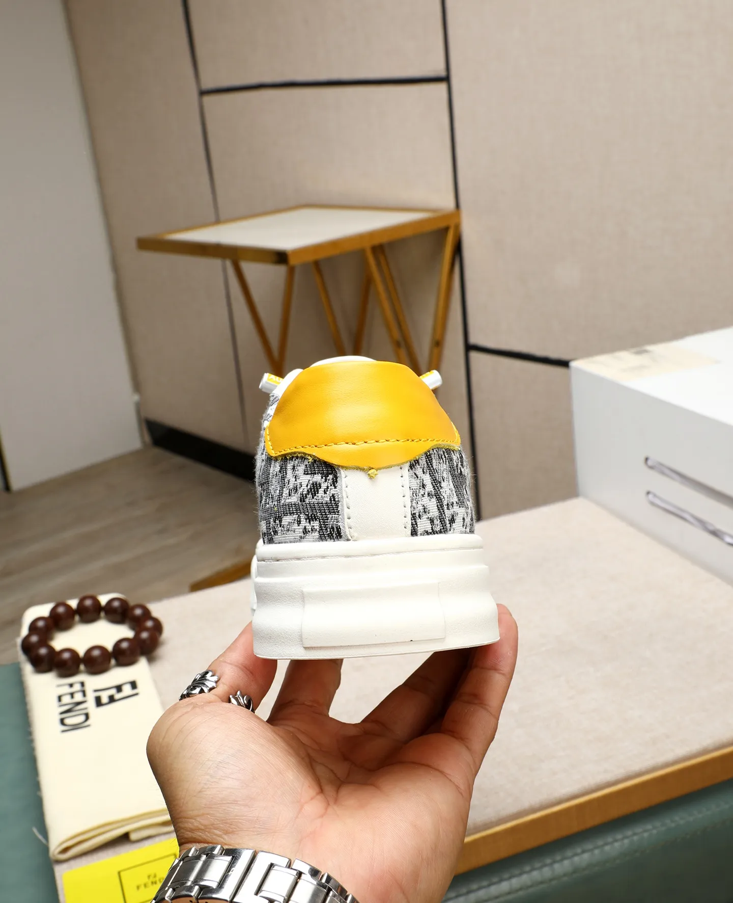 Men's shoes 💰400🕷🕷[FENDI] Fendi fashionable casual men's shoes 🇨🇳Original official website 1:1 model opening, new models are available first 💯Not high-profile but avant-garde, simple About low-key and fashionable, super versatile style 🌿 Made of original cowhide ➕ Pigskin lining 🎋 The version is comfortable on the feet, so rigorous for any small place, and the workmanship is first-class 🍍38-44 Large quantities in stock